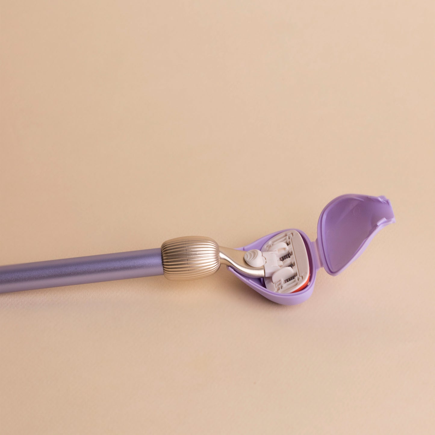 TRAVEL CASE - Lilac - Këllëf mbrojtës për briskun midis përdorimeve
