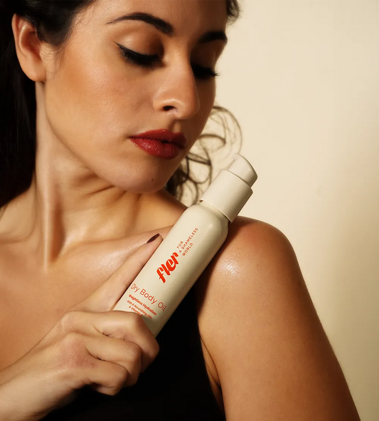 DRY BODY OIL - Vaj i thatë hidratues për trupin me përthithje të menjëhershme dhe ndjesi mëndafshi